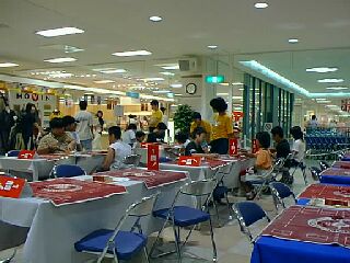 閑散とした対戦風景.皆を誘えば良かった.